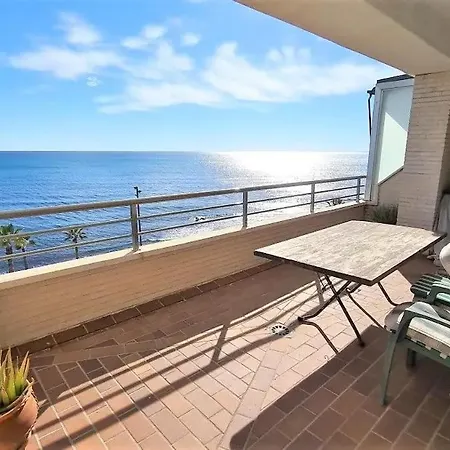 Precioso Atico Frente Al Mar. Playas. Lejlighed